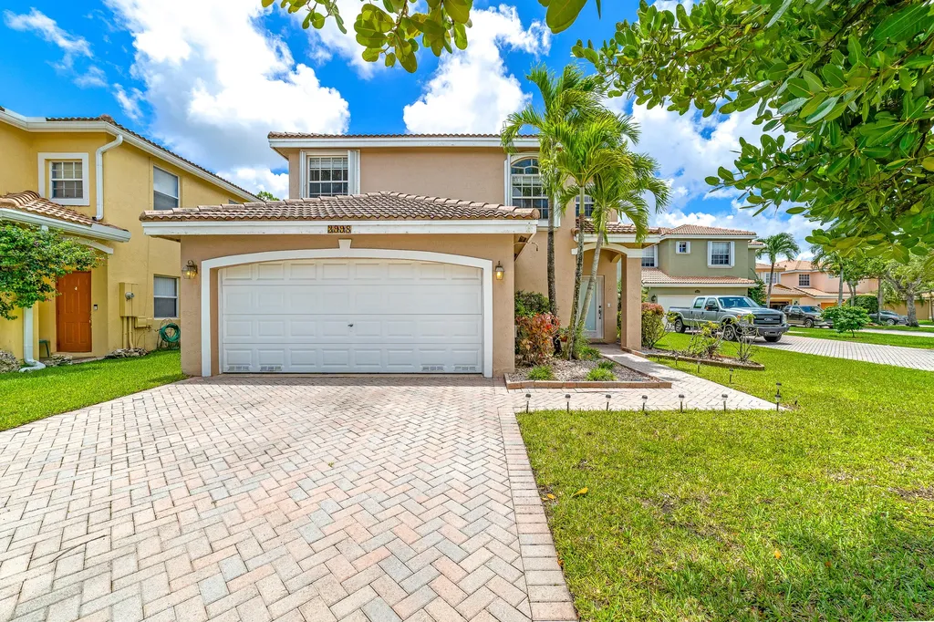 3998 Crescent Creek Place Coconut Creek FL 33073