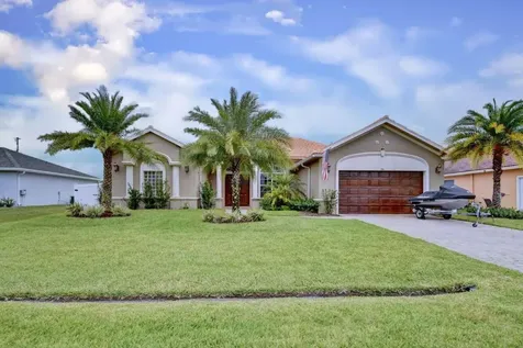 866 SW Mccracken Avenue Port St Lucie FL 34953
