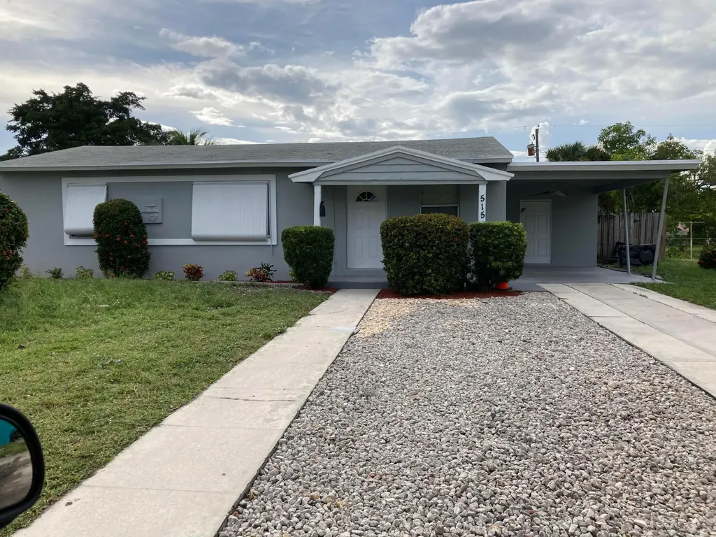 515 NW 4th Street Boynton Beach FL 33435