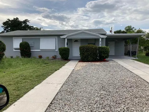 515 NW 4th Street Boynton Beach FL 33435