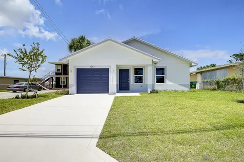 1252 Dr Martin Luther King Jr Boulevard Riviera Beach FL 33404