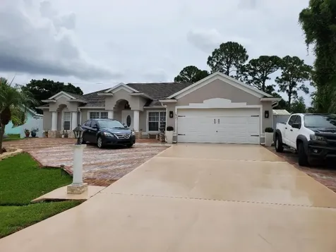 1871 SW Mackenzie Street Port St Lucie FL 34953