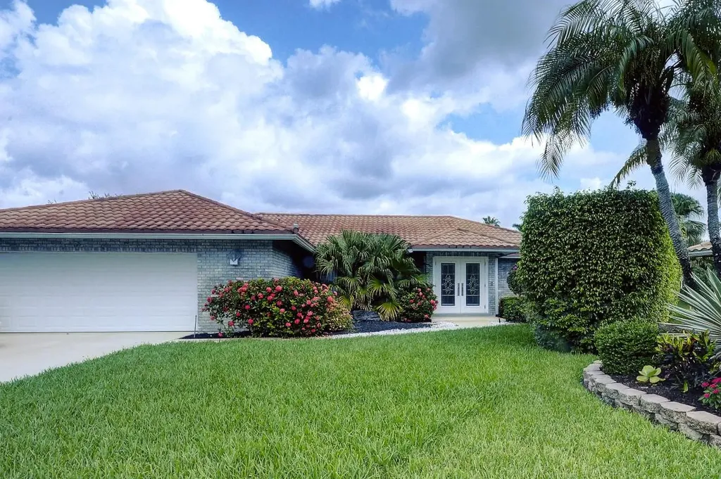 19489 Sedgefield Terrace Boca Raton FL 33498