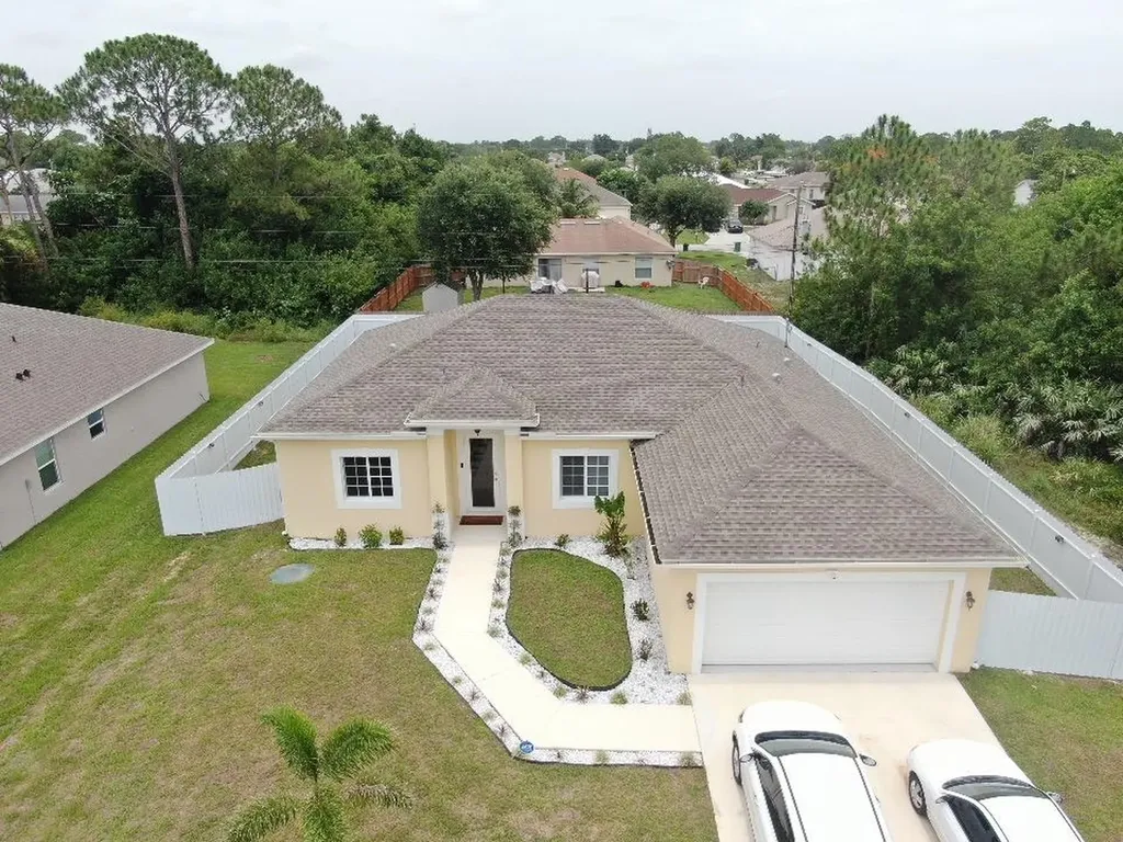 431 SW Molloy Street Port St Lucie FL 34984
