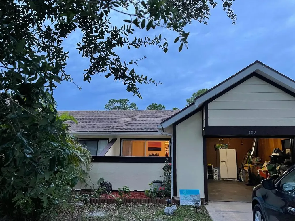 1402 SE Rivergreen Circle Port St Lucie FL 34952
