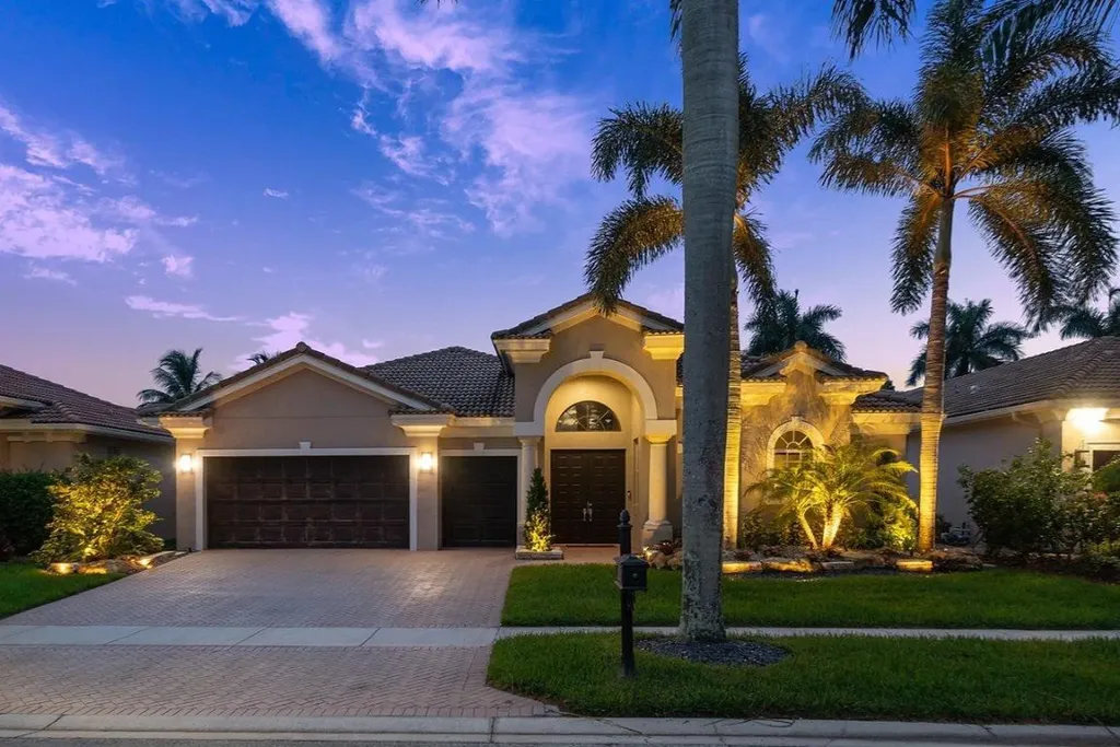 8030 Laurel Ridge Court Delray Beach FL 33446