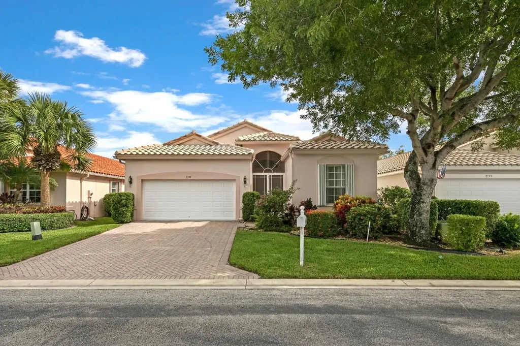 5199 Bayleaf Avenue Boynton Beach FL 33437