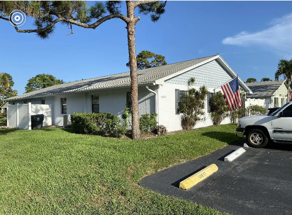 4423 Walden Circle Lake Worth FL 33463