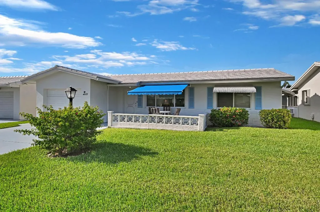 2394 SW 13th Avenue Boynton Beach FL 33426