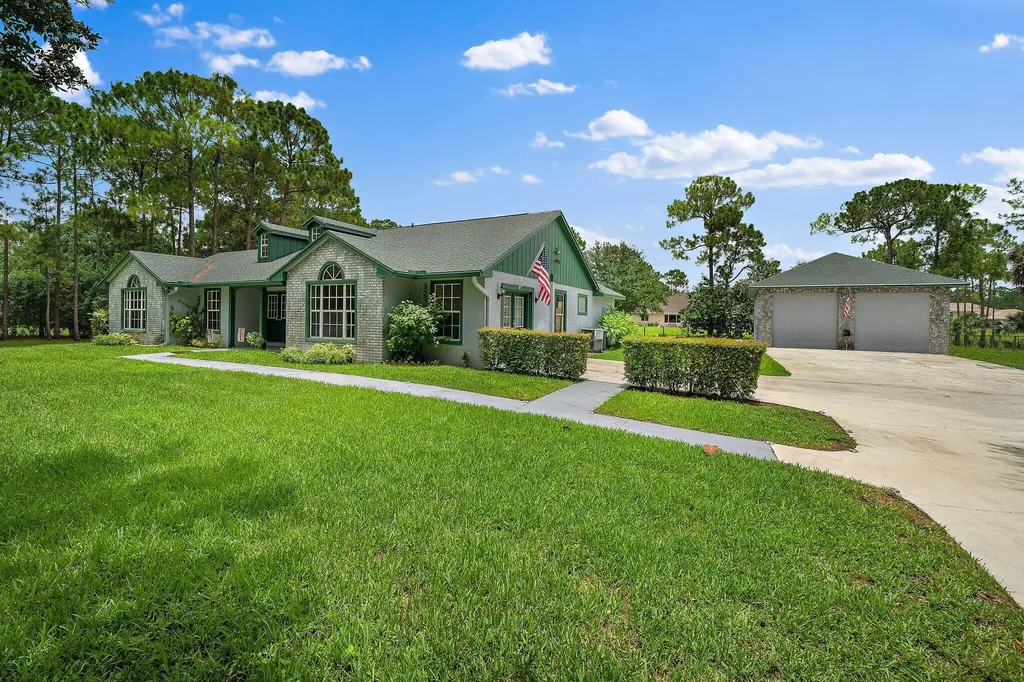 15665 63rd Place N Loxahatchee FL 33470