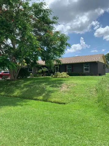 482 SW Doreen Street Port St Lucie FL 34983