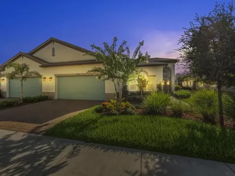 12800 SW Lake Fern Circle Port St Lucie FL 34987
