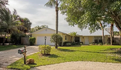 7774 SE Lanham Street Hobe Sound FL 33455