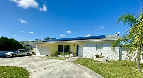 7569 SE Gull Way Hobe Sound FL 33455