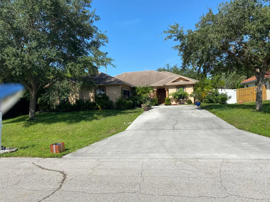 4331 SW Calah Circle Port St Lucie FL 34953