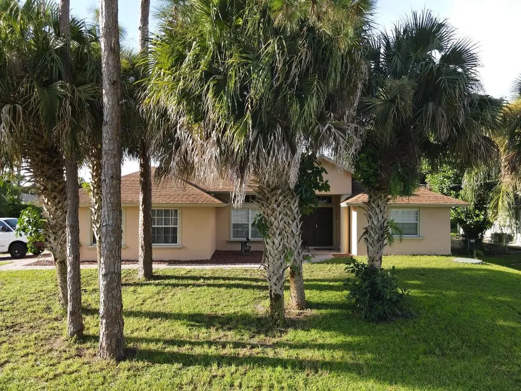 1157 SW Dalton Avenue Port St Lucie FL 34953