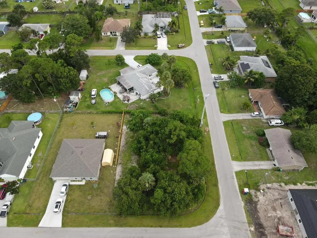 1180 SW Colorado Avenue Port St Lucie FL 34953