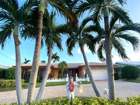 2730 NE 6th Street Pompano Beach FL 33062