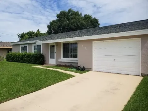 1495 SE Grapeland Avenue Port St Lucie FL 34952