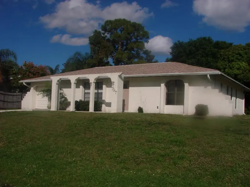 797 SW Curtis Street Port St Lucie FL 34983