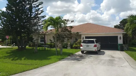 473 SW Prater Avenue Port St Lucie FL 34953