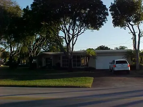 165 Ainsworth Circle Palm Springs FL 33461