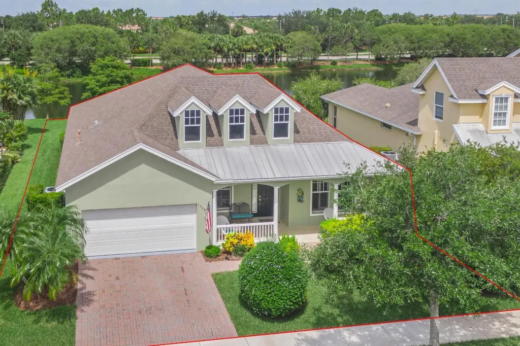 10581 SW Waterway Lane Port St Lucie FL 34987