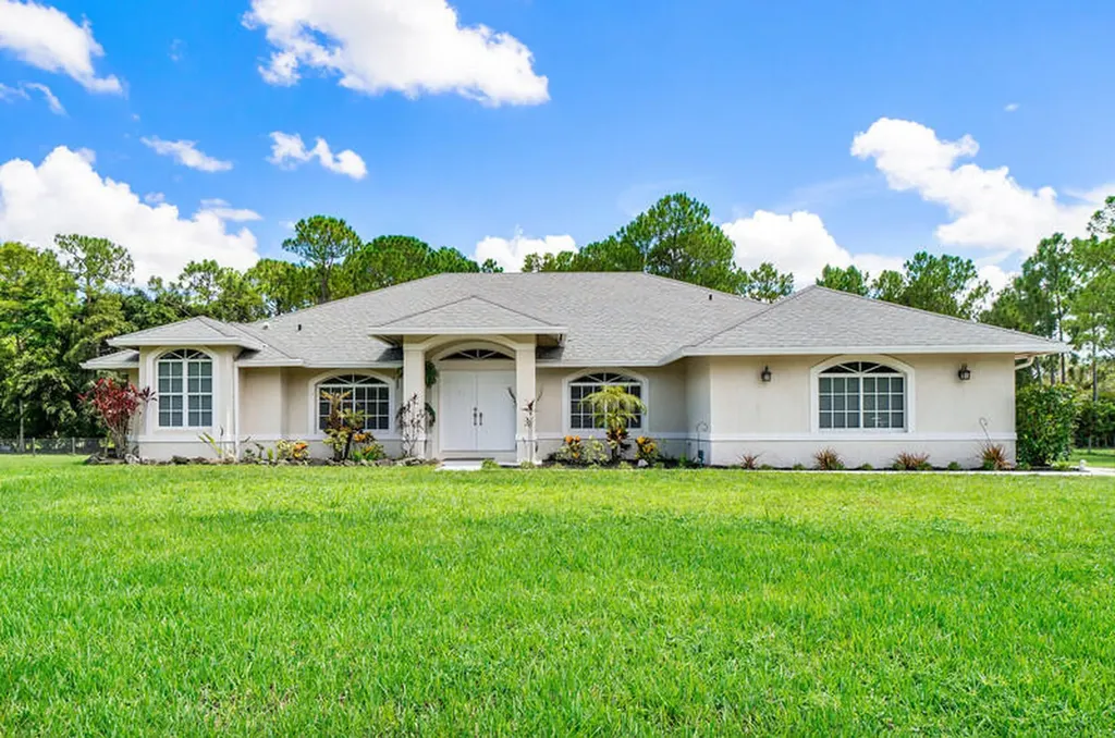 16368 82nd Road N Loxahatchee FL 33470