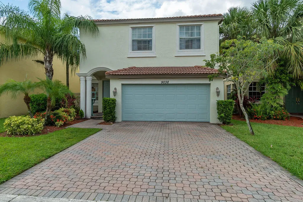 9038 Dupont Place Wellington FL 33414