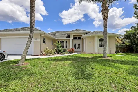 2362 SE Mariola Avenue Port St Lucie FL 34952