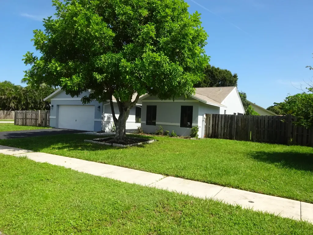 7827 Blackwood Lane Lake Worth FL 33467