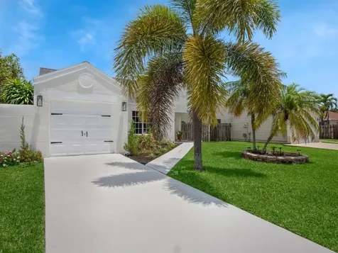 8451 Dynasty Drive Boca Raton FL 33433