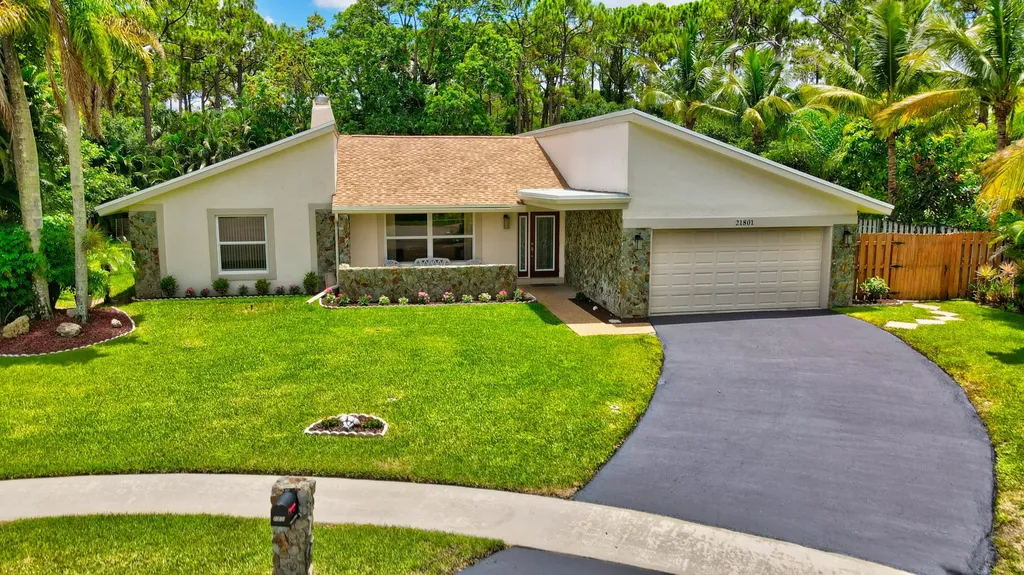 21801 Little Bear Lane Boca Raton FL 33428