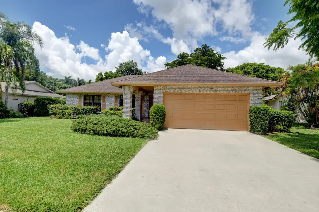 20858 Sugarloaf Lane Boca Raton FL 33428