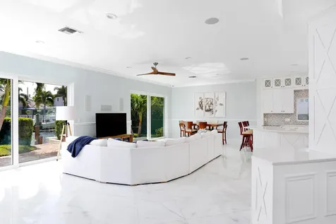 2340 NE 28th Court Lighthouse Point FL 33064