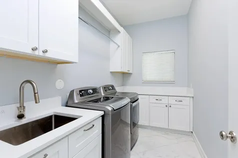2340 NE 28th Court Lighthouse Point FL 33064