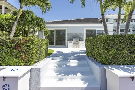 2340 NE 28th Court Lighthouse Point FL 33064