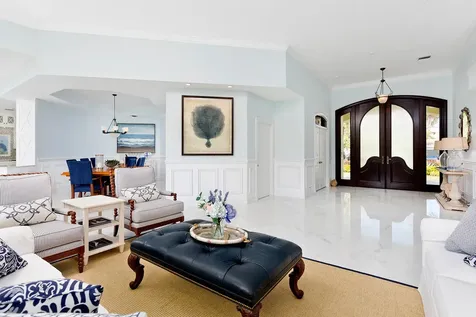 2340 NE 28th Court Lighthouse Point FL 33064