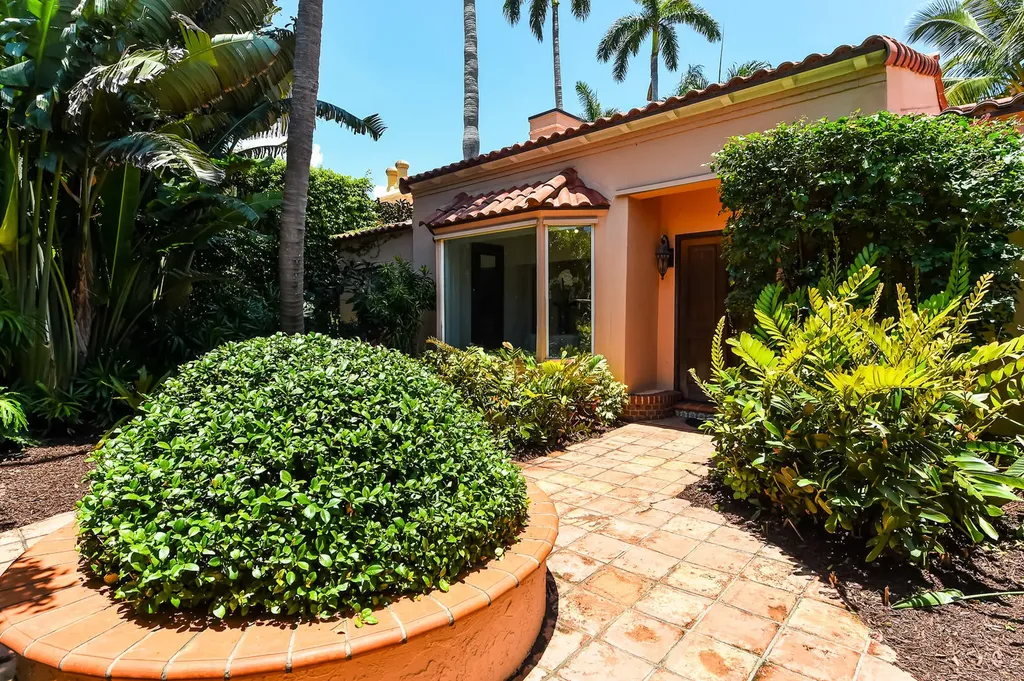 301 Brazilian Avenue Palm Beach FL 33480