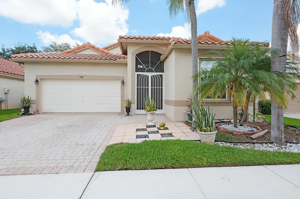 6981 Castlemaine Avenue Boynton Beach FL 33437