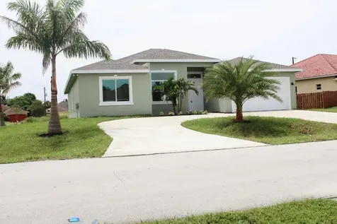 902 SW Mcelroy Avenue Port St Lucie FL 34953
