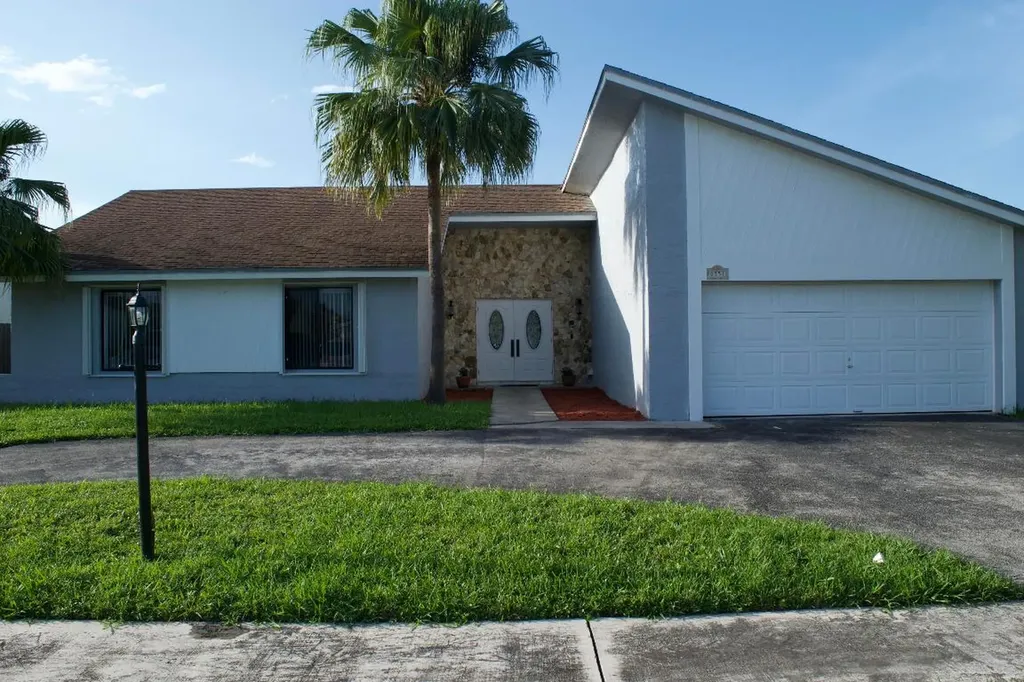 8551 NW 54th Street Lauderhill FL 33351