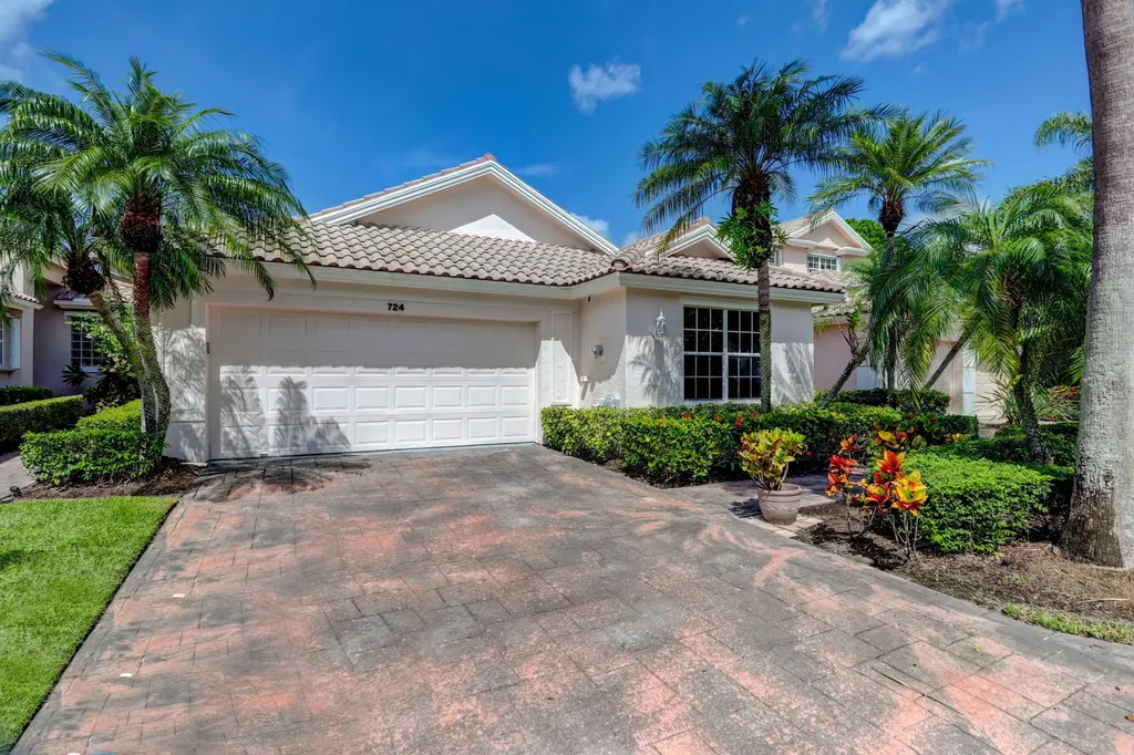 724 Pinehurst Way Palm Beach Gardens FL 33418