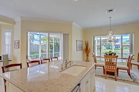 724 Pinehurst Way Palm Beach Gardens FL 33418