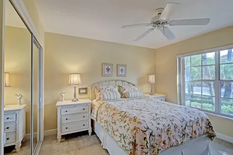 724 Pinehurst Way Palm Beach Gardens FL 33418