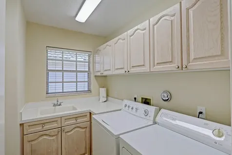 724 Pinehurst Way Palm Beach Gardens FL 33418