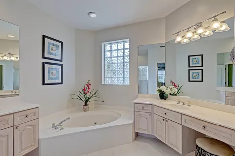 724 Pinehurst Way Palm Beach Gardens FL 33418