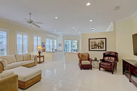 724 Pinehurst Way Palm Beach Gardens FL 33418
