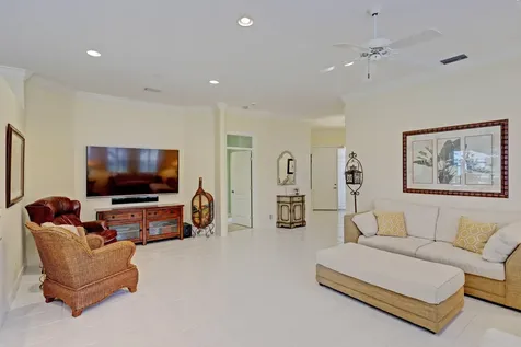 724 Pinehurst Way Palm Beach Gardens FL 33418