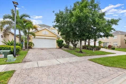 200 Canterbury Place Royal Palm Beach FL 33414